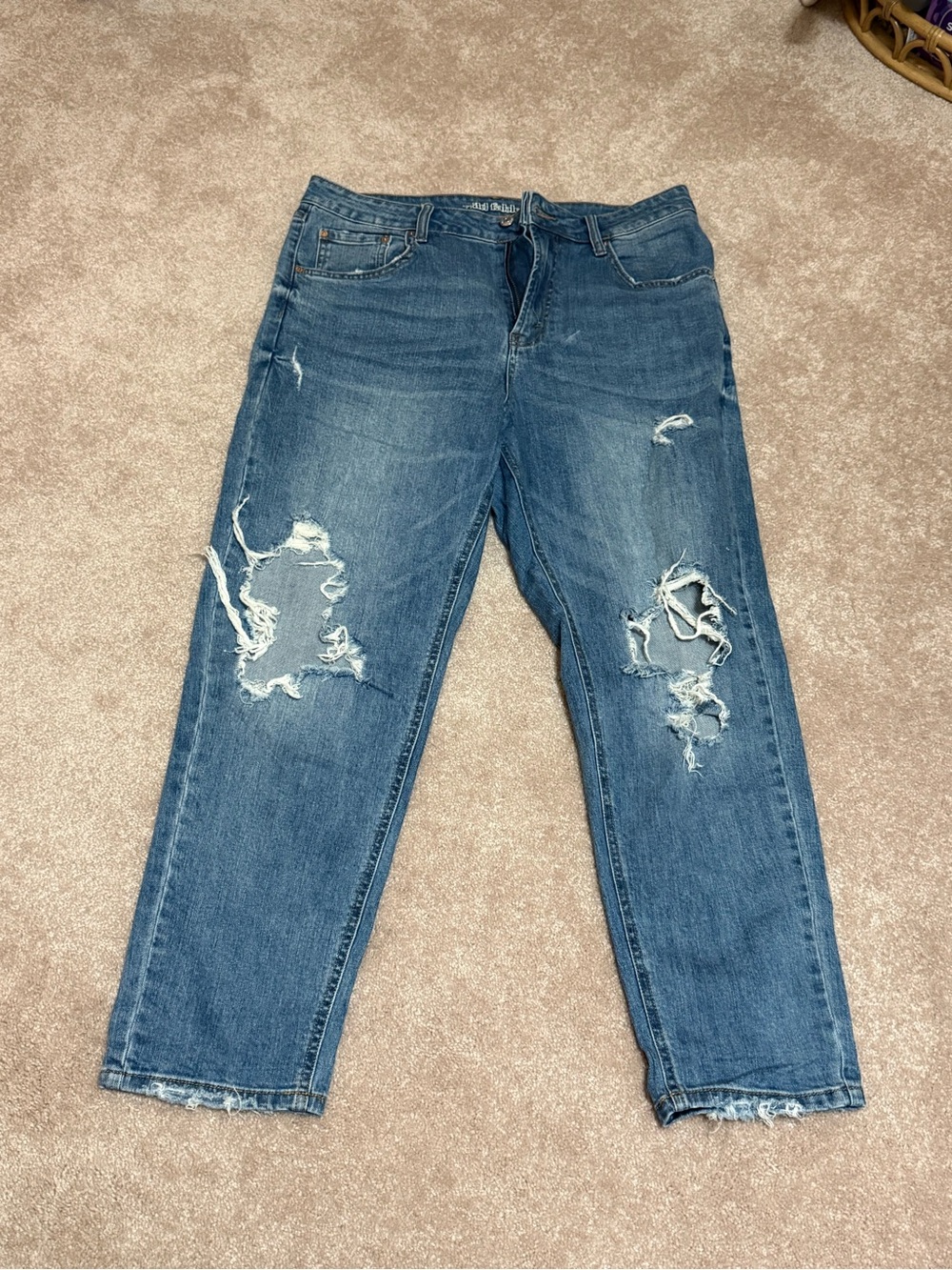 Wild Fable size 10 High rise mom jeans
